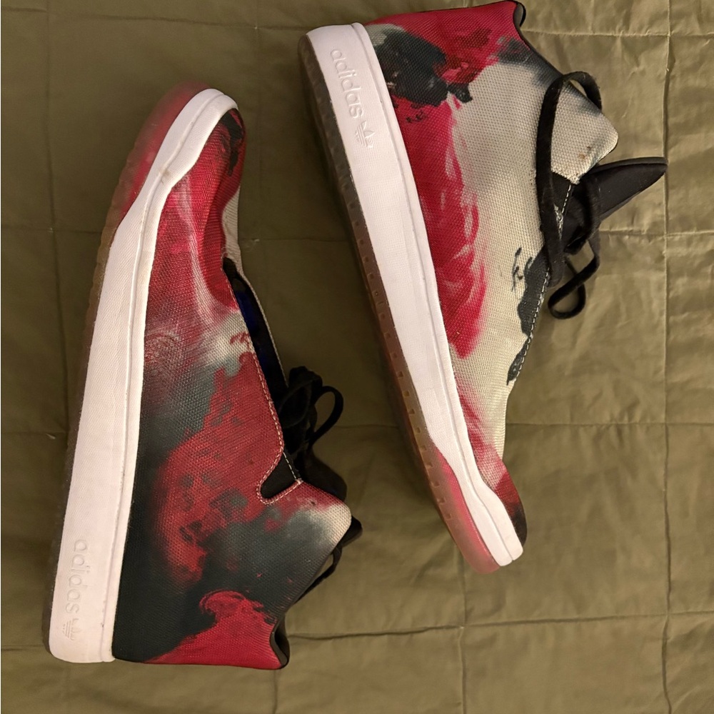 NWOT Adidas Black and Red Fitfoam Sneakers